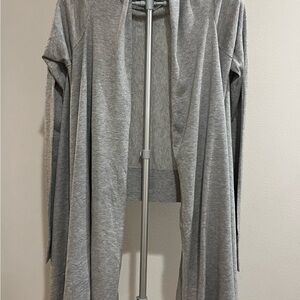 BCBG MAX AZRIA Gray Open Front Cardigan 
Size M/L